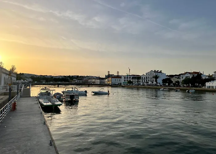 Ferienhaus Townhouse Close To Riverside: 2br Tavira