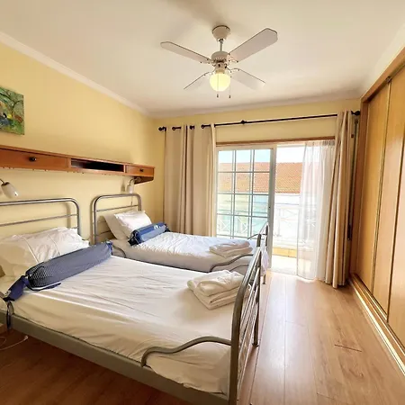 Townhouse Close To Riverside: 2br * Tavira