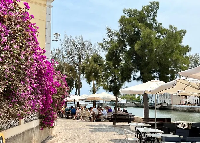 Holiday home Townhouse Close To Riverside: 2br