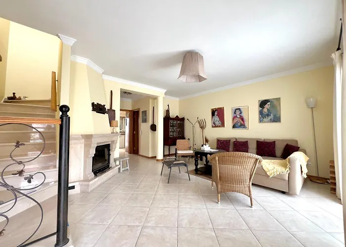 Vakantiehuis Townhouse Close To Riverside: 2br *