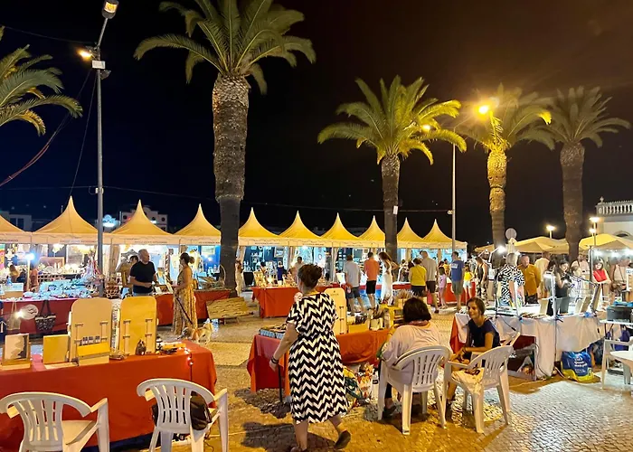 Townhouse Close To Riverside: 2br * Tavira